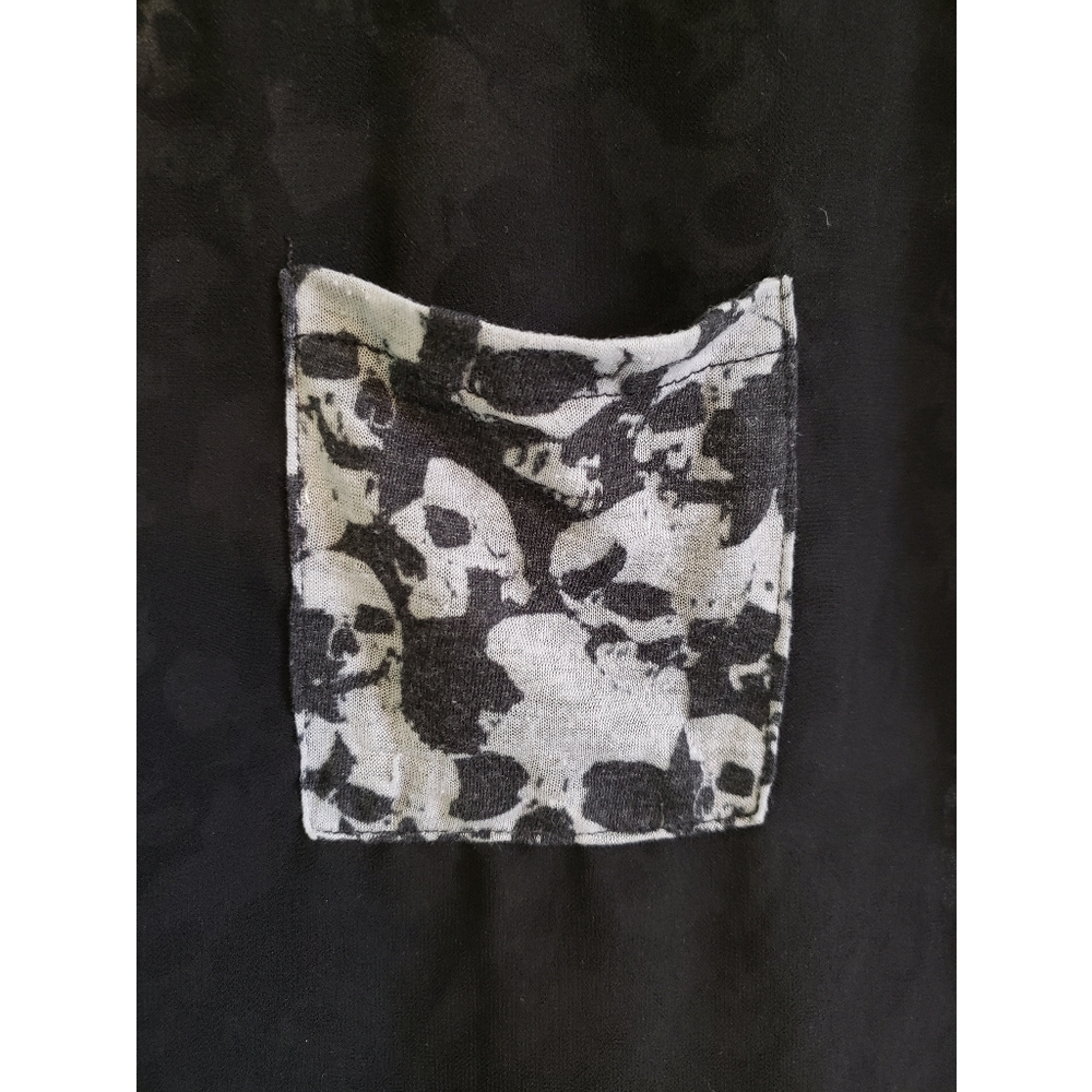 Skull blouse - Picture 2 of 5